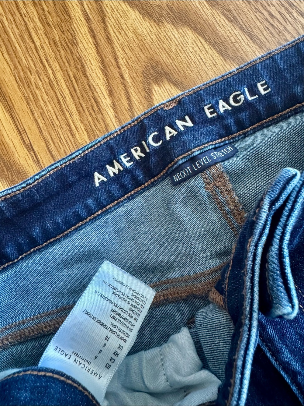 American Eagle - Dark Blue Distressed Denim Shorts - Women's 6 - Picture 4 of 5